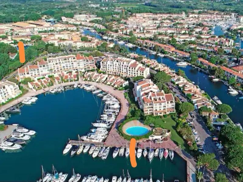 Apartmán L'Atelier Marin Sur Le Port Des Marines Cogolin Exteriér fotografie