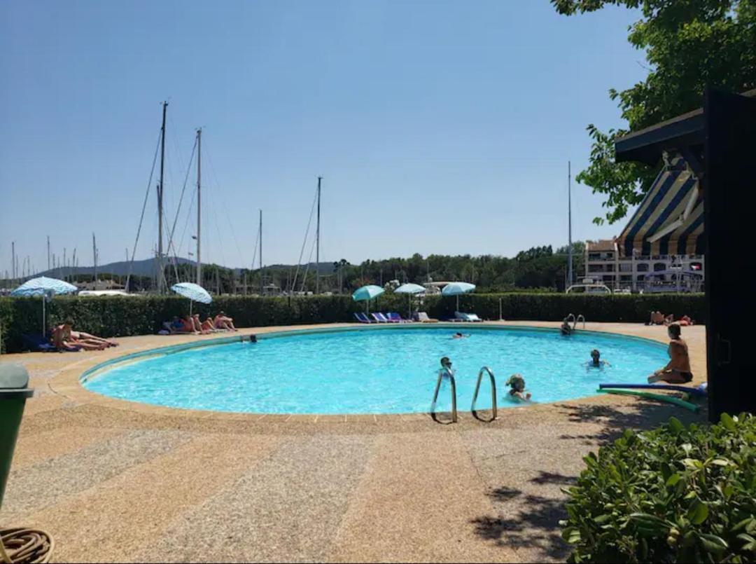 Apartmán L'Atelier Marin Sur Le Port Des Marines Cogolin Exteriér fotografie